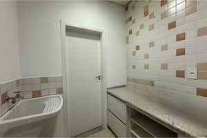 Image 33 - 927344