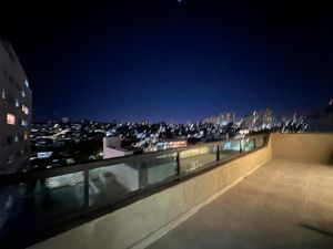 Image 35 - 927344