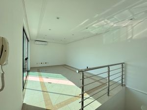Image 25 - 927344