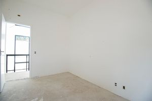 Image 19 - 927345
