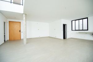 Image 4 - 927345