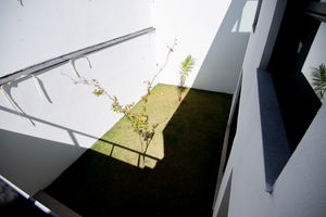 Image 41 - 927345