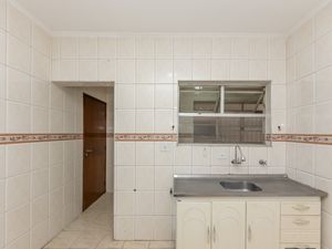 Image 33 - 927346
