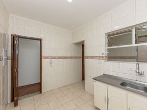 Image 32 - 927346