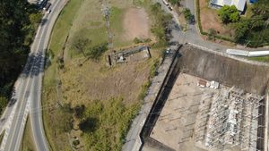 Image 4 - 927347