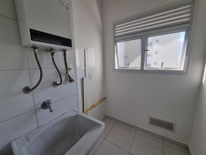 Image 3 - 927354