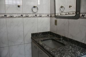 Image 12 - 927359