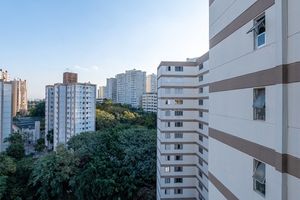 Image 22 - 927367