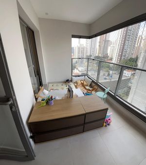 Image 10 - 927371