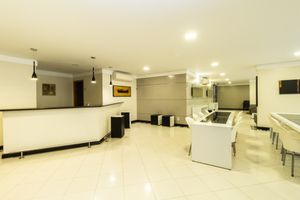 Image 32 - 927374