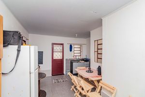 Image 34 - 927399