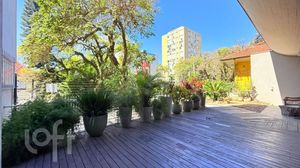 Image 31 - 927415