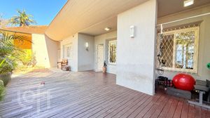Image 32 - 927415