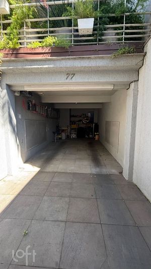 Image 19 - 927415