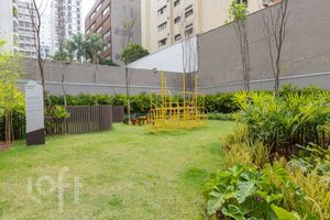 Image 14 - 927423