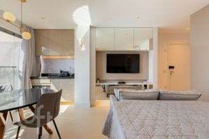 Image 4 - 927423