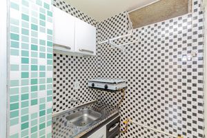 Image 9 - 927445