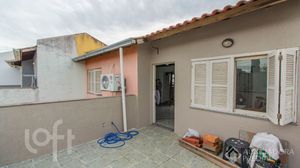 Image 30 - 927456