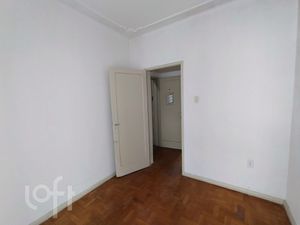 Image 4 - 927464