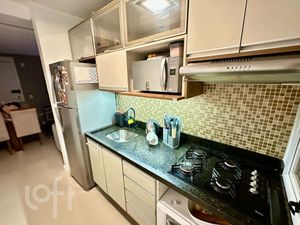 Image 8 - 927466