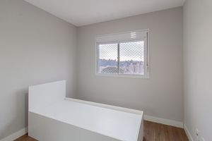 Image 32 - 927467