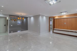 Image 38 - 927467