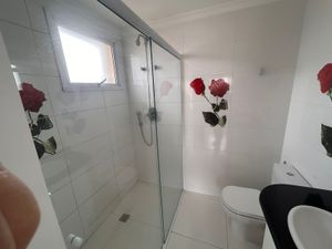 Image 8 - 927469