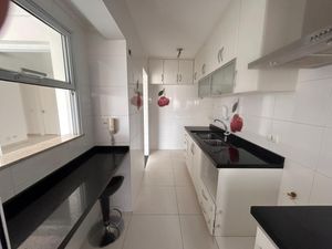 Image 21 - 927469