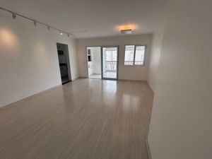 Image 3 - 927469