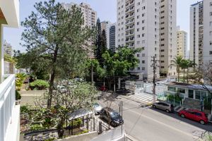 Image 30 - 927470