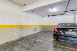 Image 30 - 927476