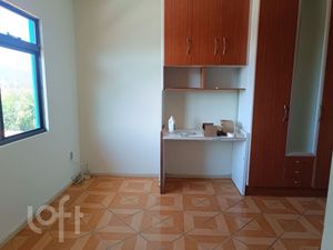Image 18 - 927482
