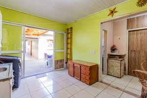 Image 31 - 927487