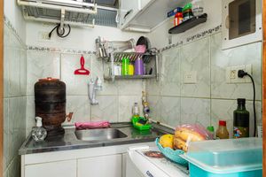 Image 12 - 927513