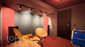 Image 18 - 927515