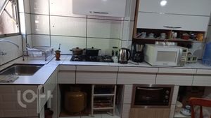 Image 19 - 927521