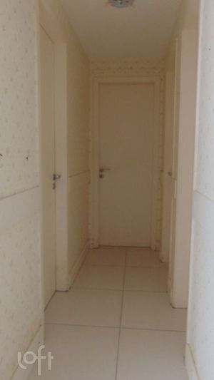 Image 13 - 927525