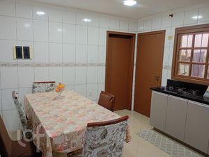 Image 4 - 927528