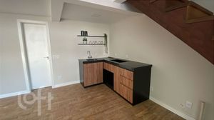 Image 3 - 927529