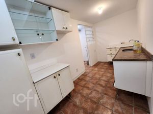 Image 4 - 927546