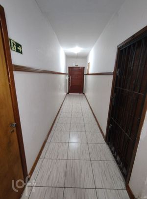Image 25 - 927548