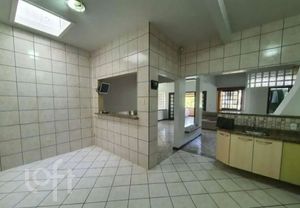 Image 7 - 927551