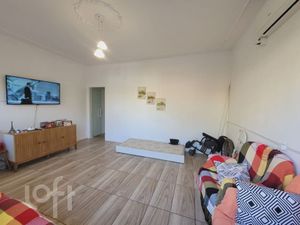 Image 1 - 927557