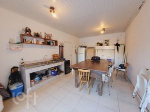 Image 25 - 927557