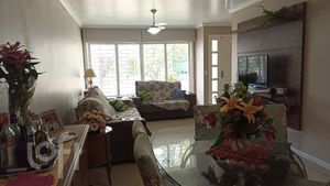 Image 9 - 927577