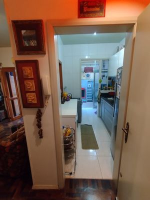 Image 4 - 927578