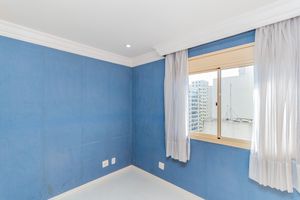 Image 31 - 927594