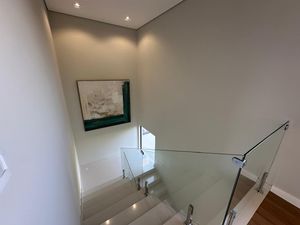 Image 23 - 927595