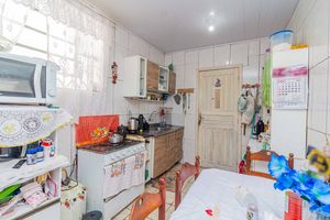 Image 18 - 927608
