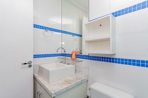 Image 33 - 927609